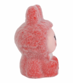 sobre un fondo blanco.