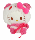 vestida con un traje de invierno esponjoso de material sherpa rosa y blanco